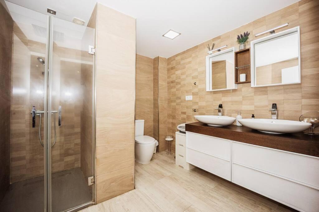 Modern First Line Appartement Almuñécar Buitenkant foto