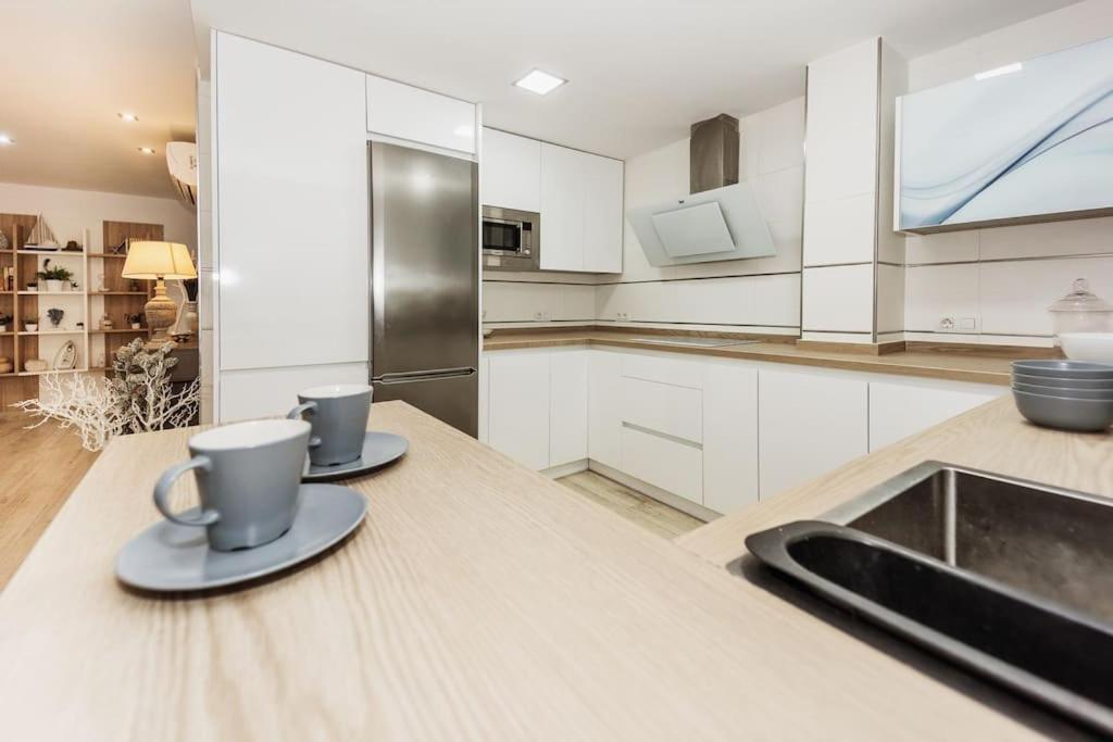 Modern First Line Appartement Almuñécar Buitenkant foto