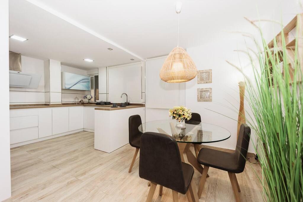 Modern First Line Appartement Almuñécar Buitenkant foto