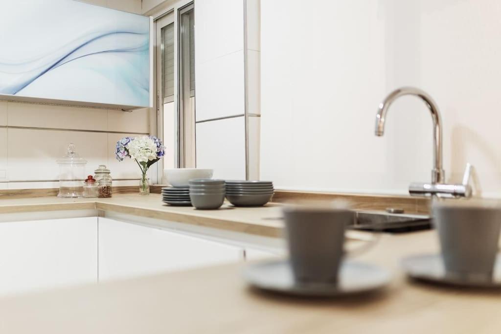 Modern First Line Appartement Almuñécar Buitenkant foto